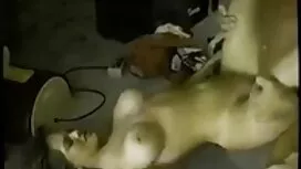 Далеко в протоці пор ...